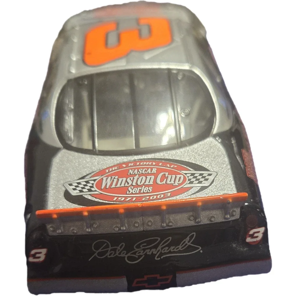 Dale Earnhardt #3 Goodwrench NASCAR Winston Cup 7-Time Champion 1:32 Loose